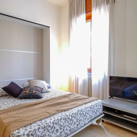 The Best Rent - Loft Corso Sempione Apartamento Milão